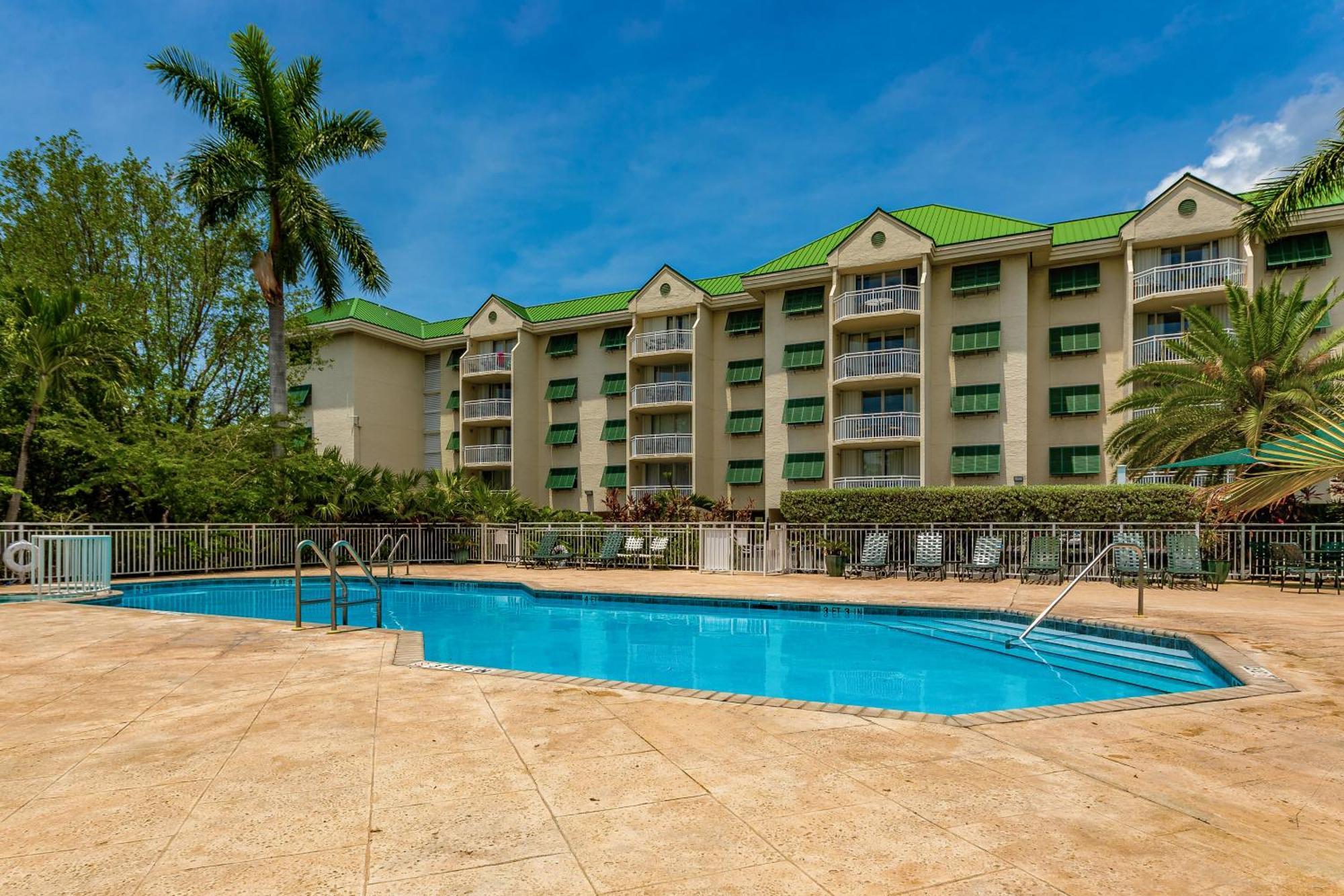 Sunrise Suites Catalina Suite #311 Ки-Уэст Номер фото